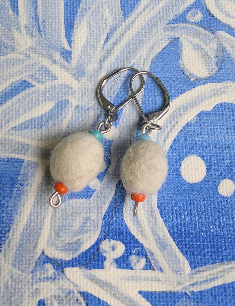 Unique and meaningful way to keep your fluffy beast always with you 🌈😻🐾 Unique and meaningful way to keep your fluffy beast always with you 🌈😻🐾
